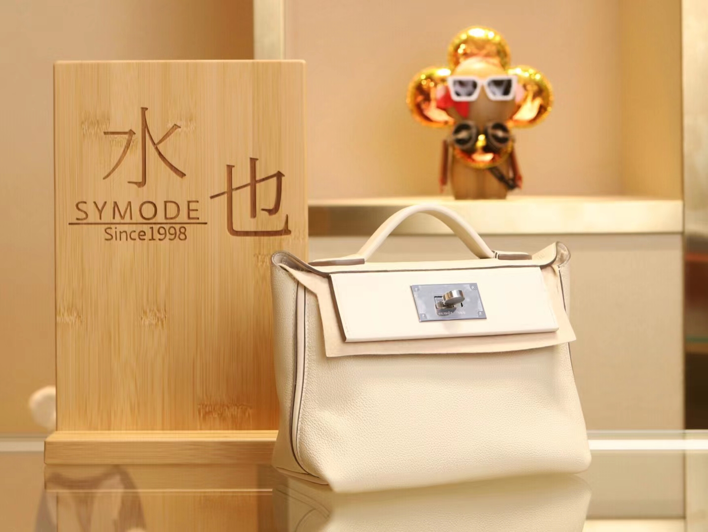 Hermes Mini Kelly2424 爱马仕奶昔白Craie Evercolor拼Swift皮手提包 银扣
