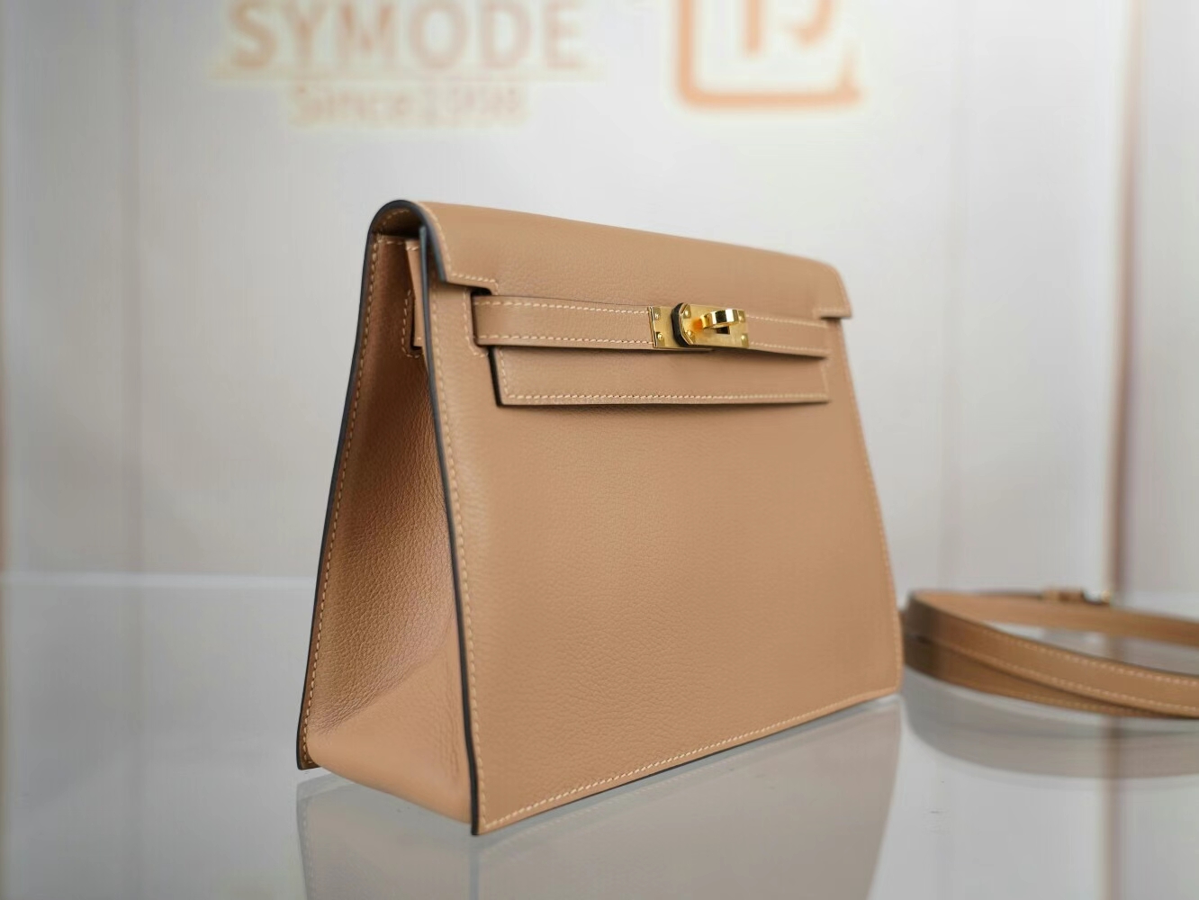 水也名品 爱马仕跳舞包 Hermes 0M奶茶色Chai Evercolor皮Kelly Danse22CM