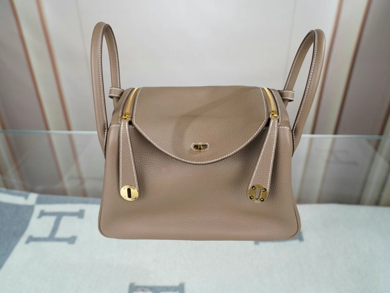 水也名品 Hermes Lindy26CM/30CM 爱马仕CC18大象灰TC牛皮琳迪包 金扣