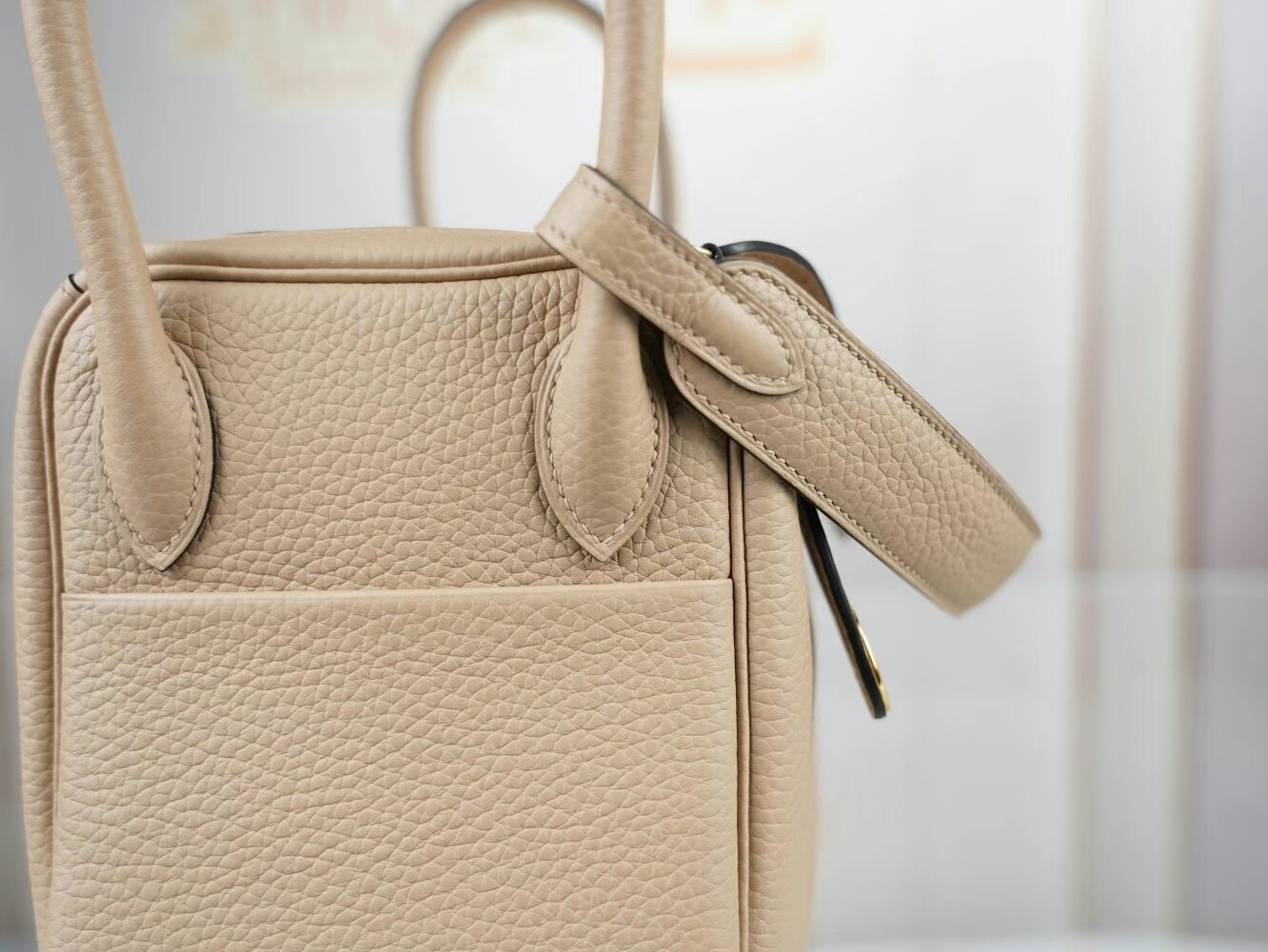 水也名品 爱马仕琳迪包 Hermes S2风衣灰TC牛皮Lindy26CM/30CM 金扣
