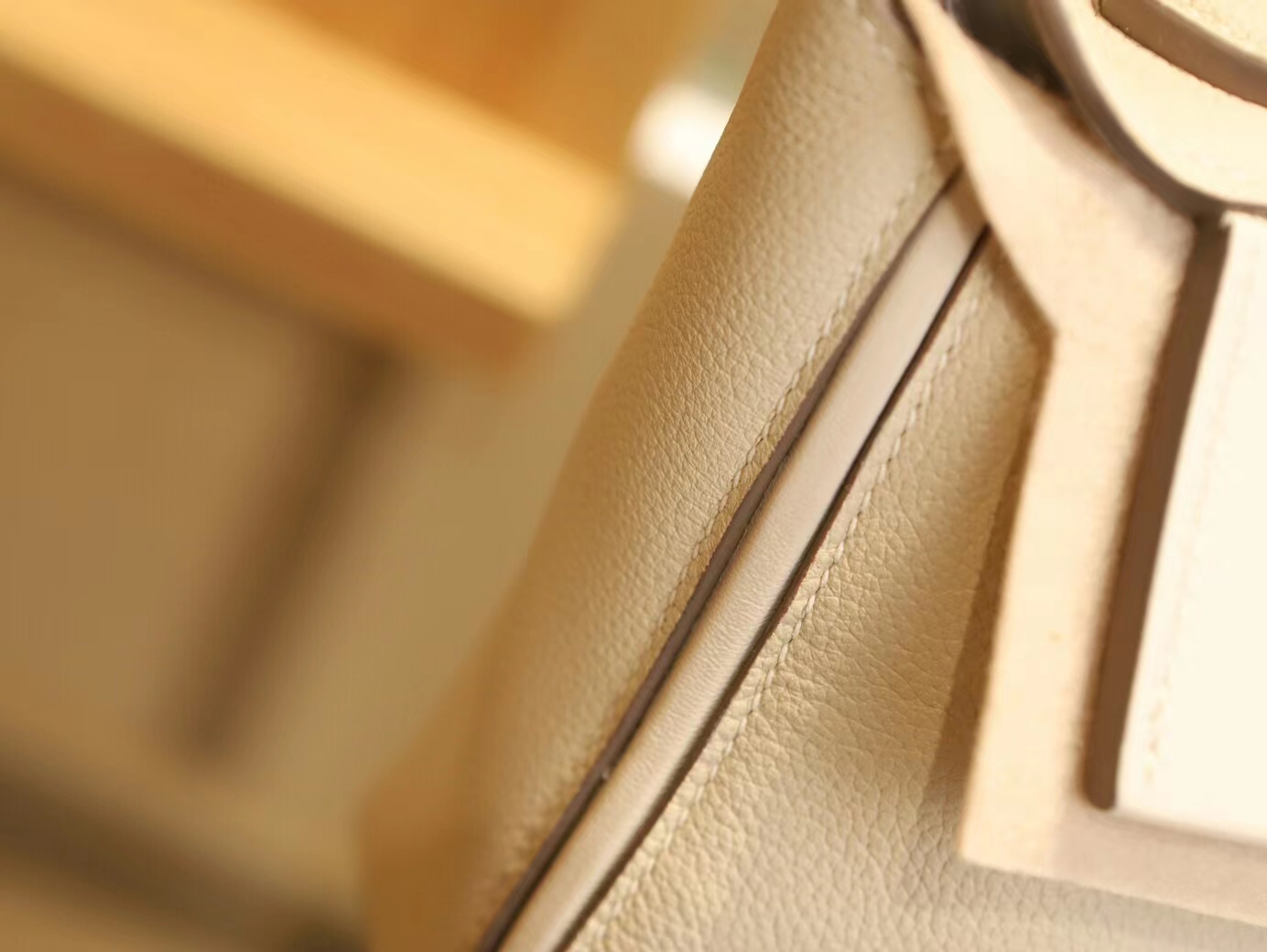 Hermes Mini Kelly2424 爱马仕奶昔白Craie Evercolor拼Swift皮手提包 银扣