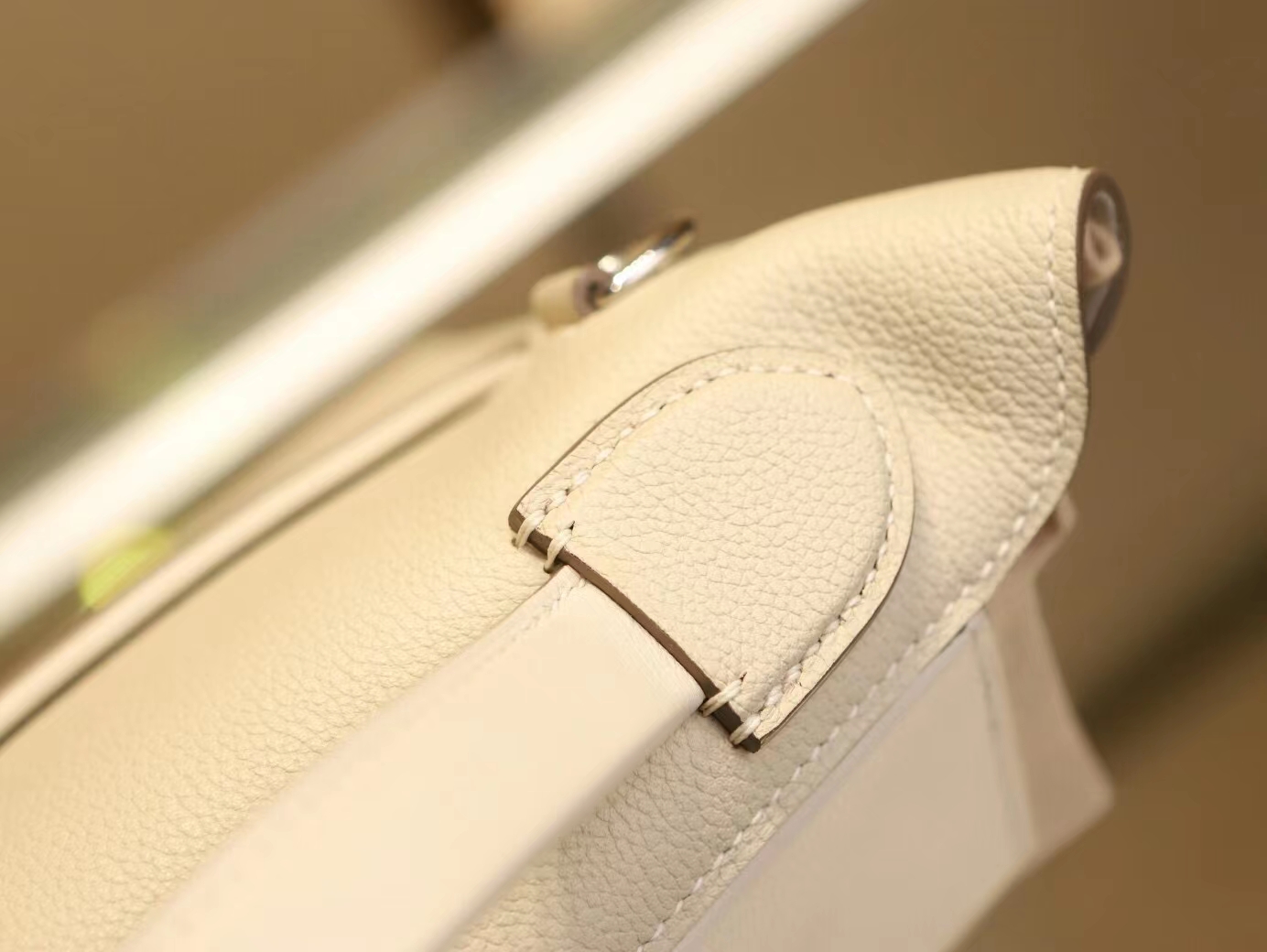 Hermes Mini Kelly2424 爱马仕奶昔白Craie Evercolor拼Swift皮手提包 银扣
