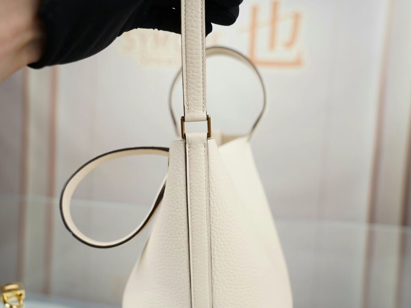 爱马仕水桶包定制 Hermes Picotin Lock18CM I2奶油白NataTC皮 金扣