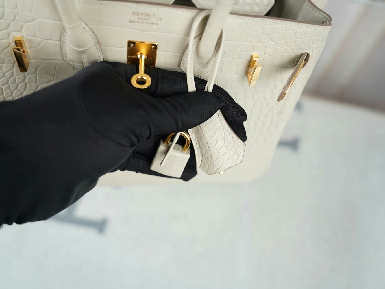 Symode Hermes Birkin25CM 爱马仕8L冰川白雾面两点鳄鱼皮铂金包 银扣