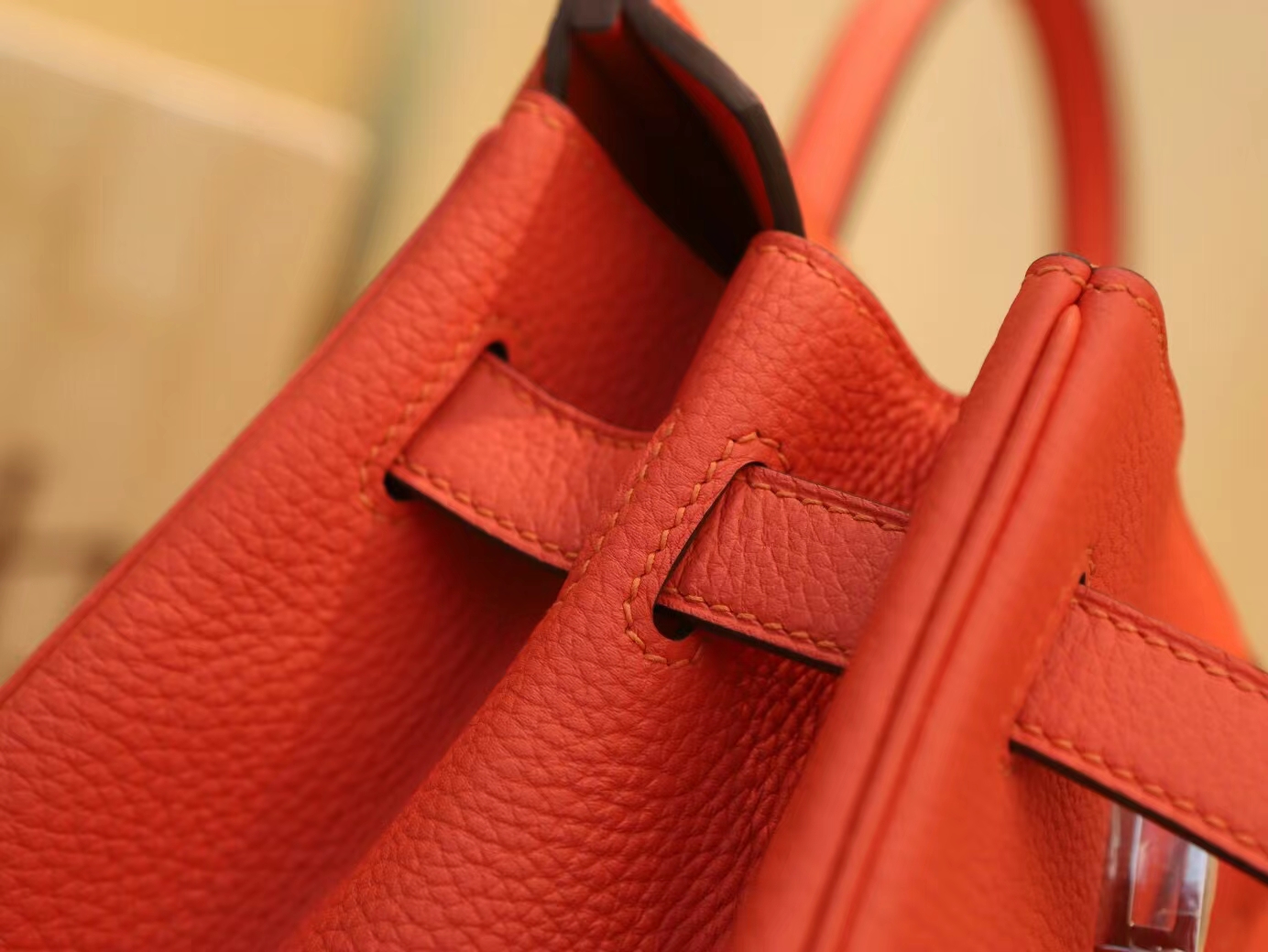 爱马仕包包官网 Hermes Birkin30CM 9T火焰红Capucine Togo皮铂金包 银扣
