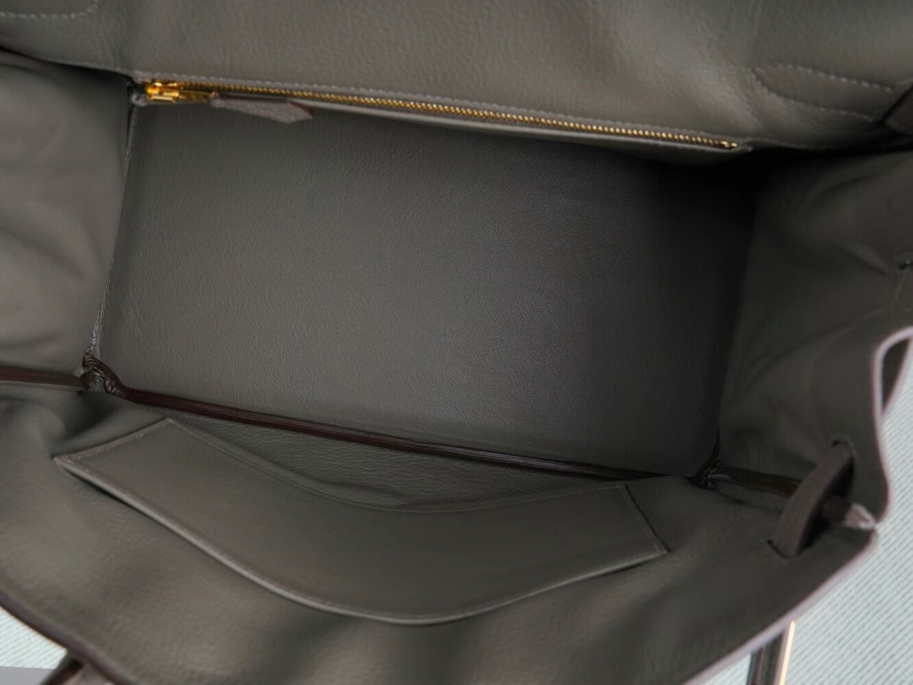 爱马仕包包官网 Hermes Birkin25/30CM 8F锡器灰Etain Togo皮铂金包 金扣