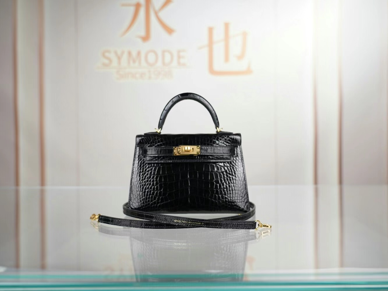 Hermes Mini Kelly19CM 爱马仕89黑色亮面方块鳄鱼皮迷你凯莉包二代 金扣