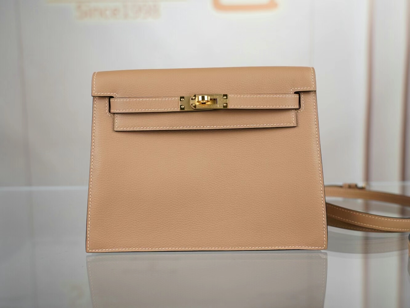 水也名品 爱马仕跳舞包 Hermes 0M奶茶色Chai Evercolor皮Kelly Danse22CM