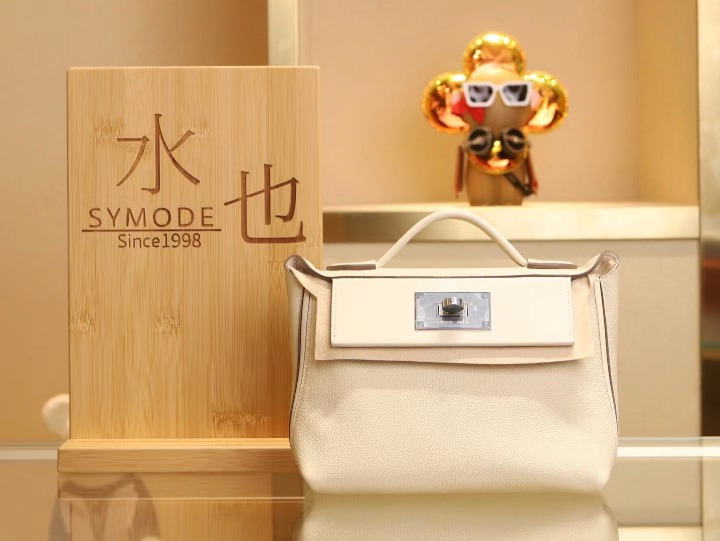 Hermes Mini Kelly2424 爱马仕奶昔白Craie Evercolor拼Swift皮手提包 银扣