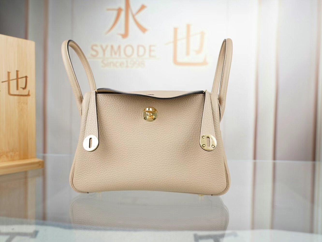水也名品 爱马仕琳迪包 Hermes S2风衣灰TC牛皮Lindy26CM/30CM 金扣