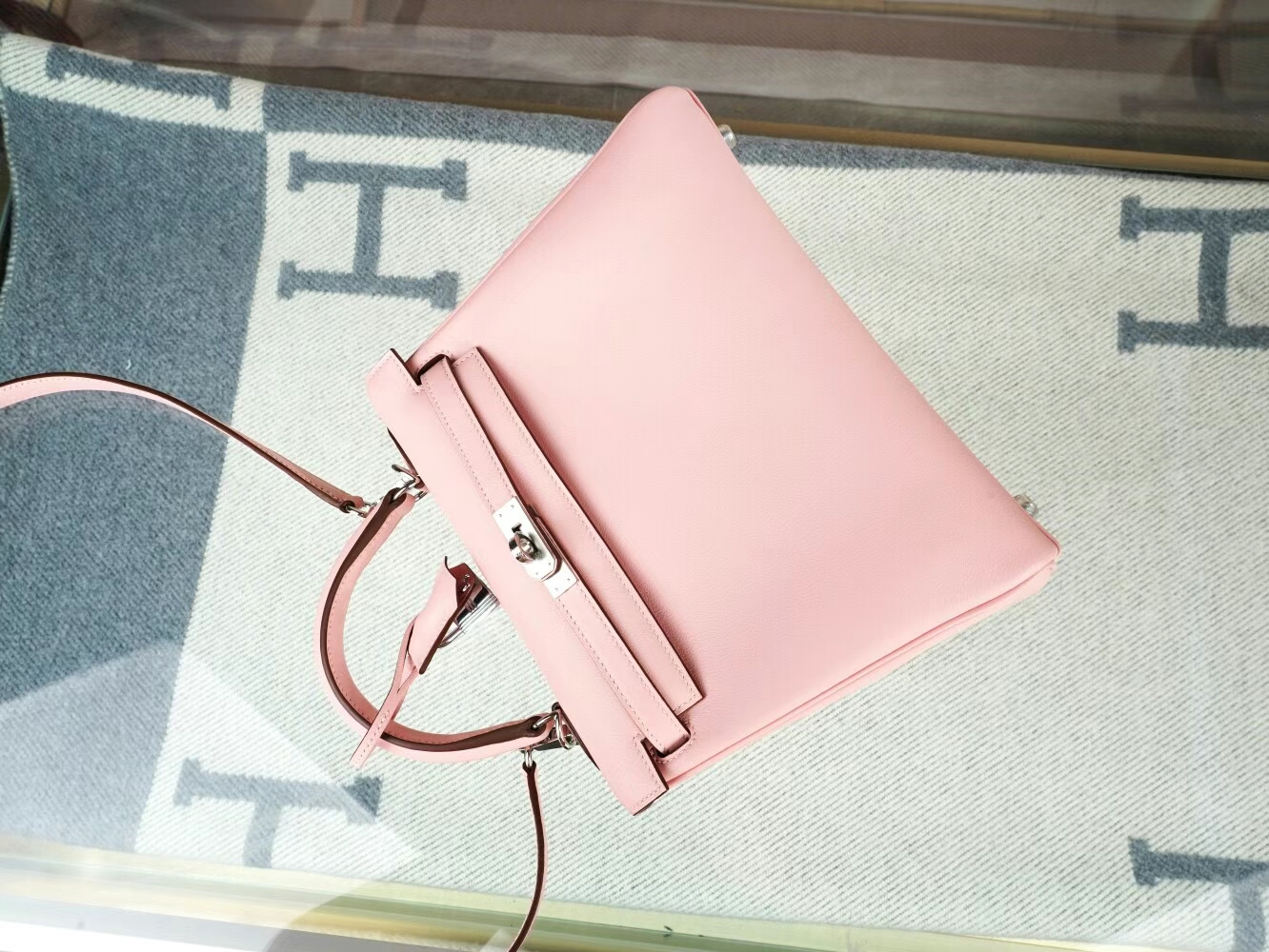 水也名品 Hermes Kelly25CM 爱马仕3Q水粉色Pink Sakura Swift皮凯莉包 银扣