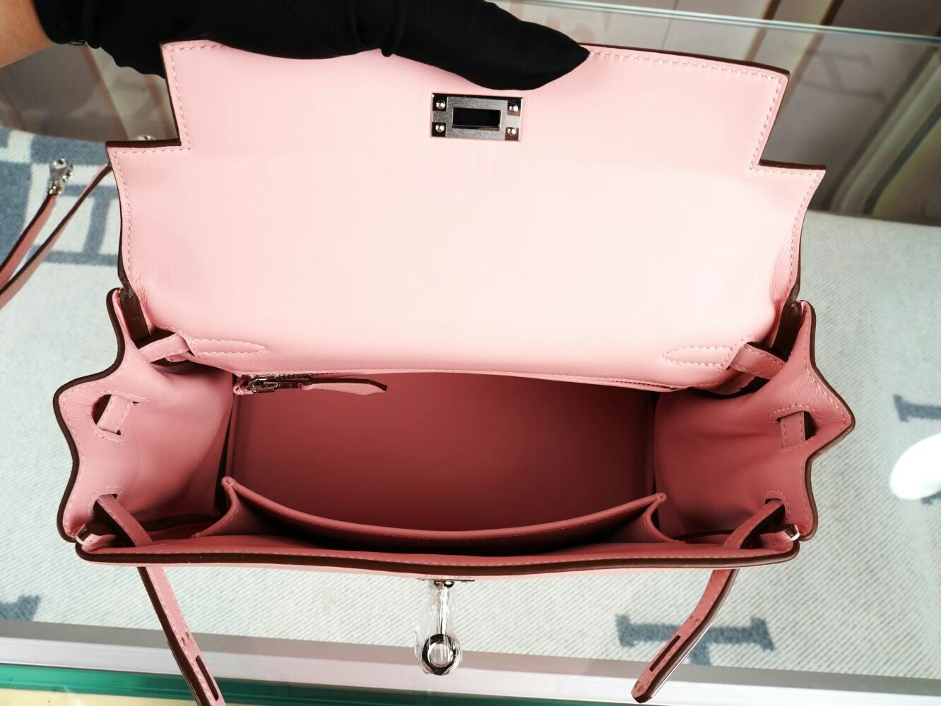 水也名品 Hermes Kelly25CM 爱马仕3Q水粉色Pink Sakura Swift皮凯莉包 银扣