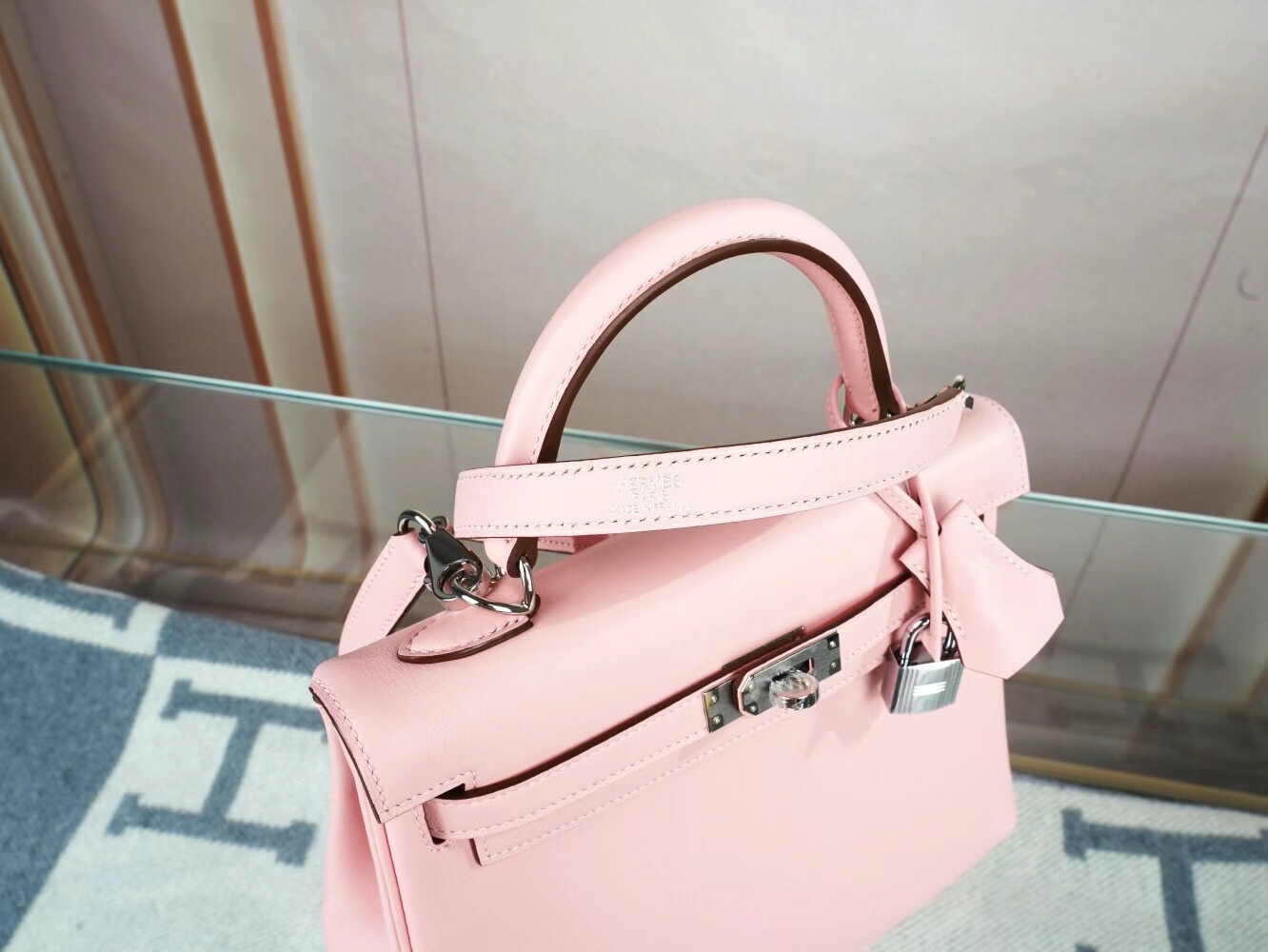 水也名品 Hermes Kelly25CM 爱马仕3Q水粉色Pink Sakura Swift皮凯莉包 银扣