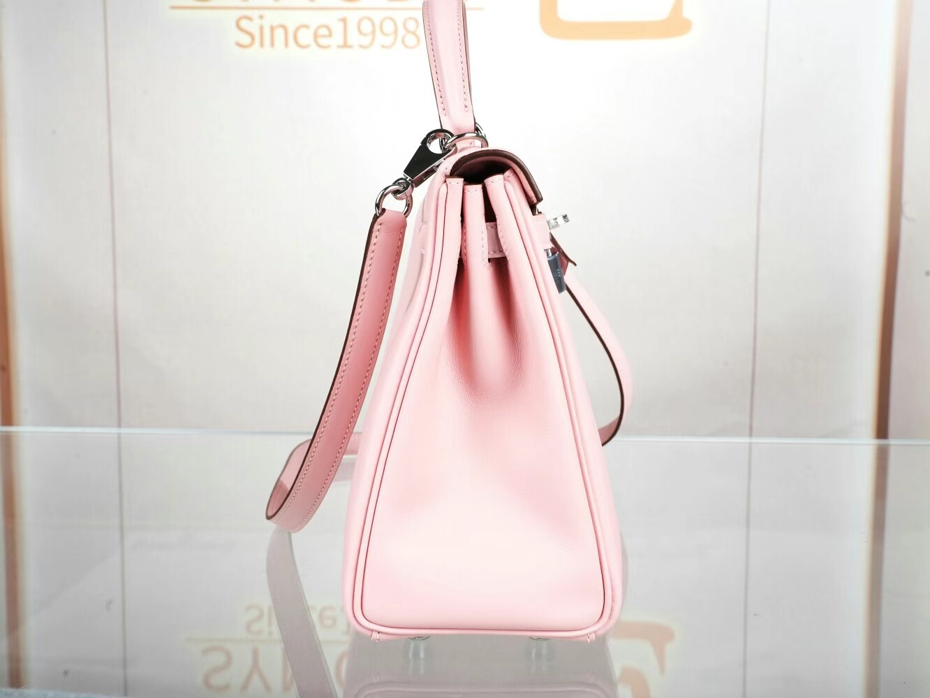 水也名品 Hermes Kelly25CM 爱马仕3Q水粉色Pink Sakura Swift皮凯莉包 银扣