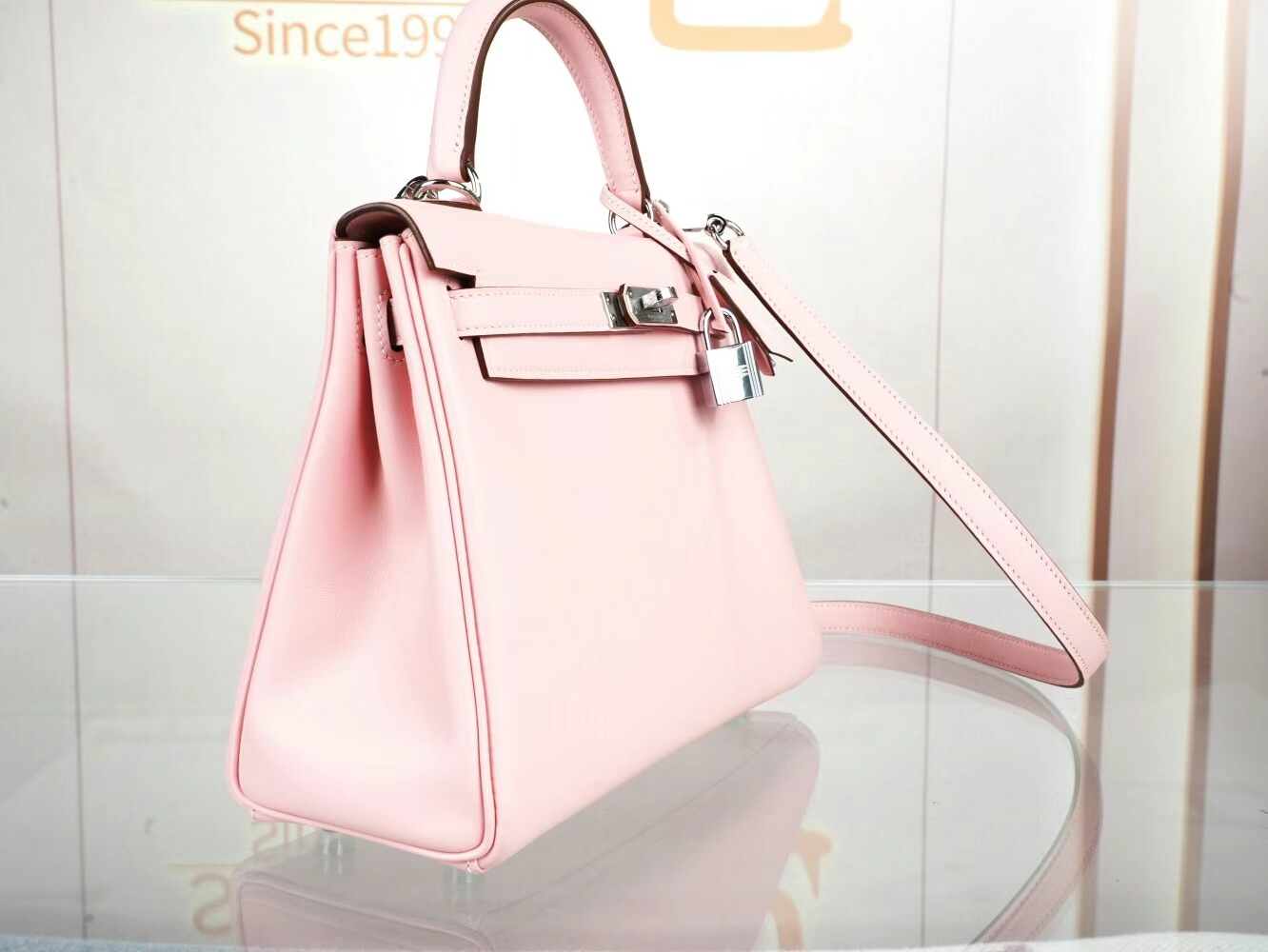 水也名品 Hermes Kelly25CM 爱马仕3Q水粉色Pink Sakura Swift皮凯莉包 银扣